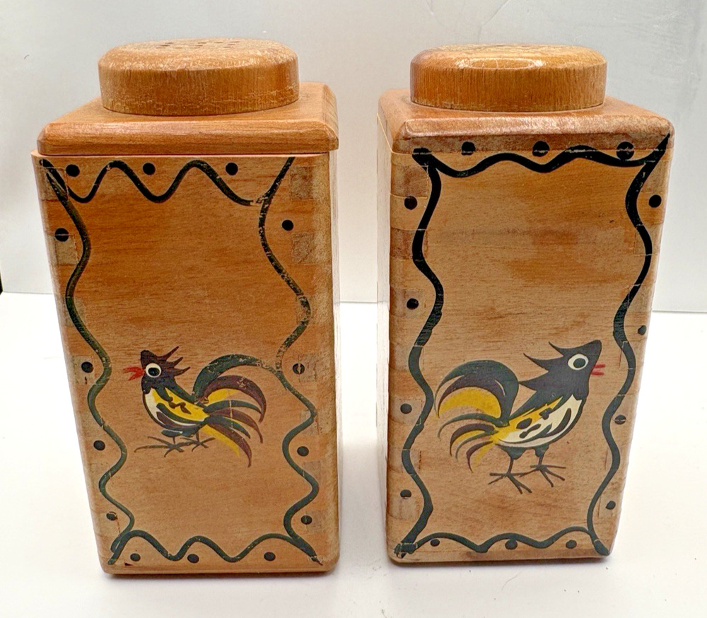 Vintage Woodpecker Woodware Handpainted Rooster Salt and Pepper Shakers Japan